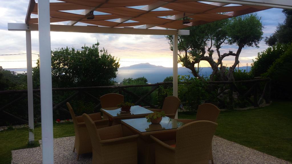 Villa Talea SantʼAgata sui Due Golfi المظهر الخارجي الصورة